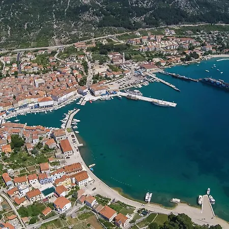 Апартаменты Gorgeous In With Kitchen