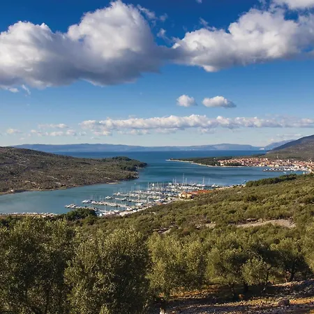 Gorgeous In With Kitchen