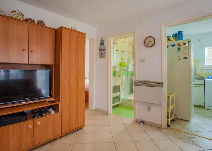 Appartamento Gorgeous In With Kitchen